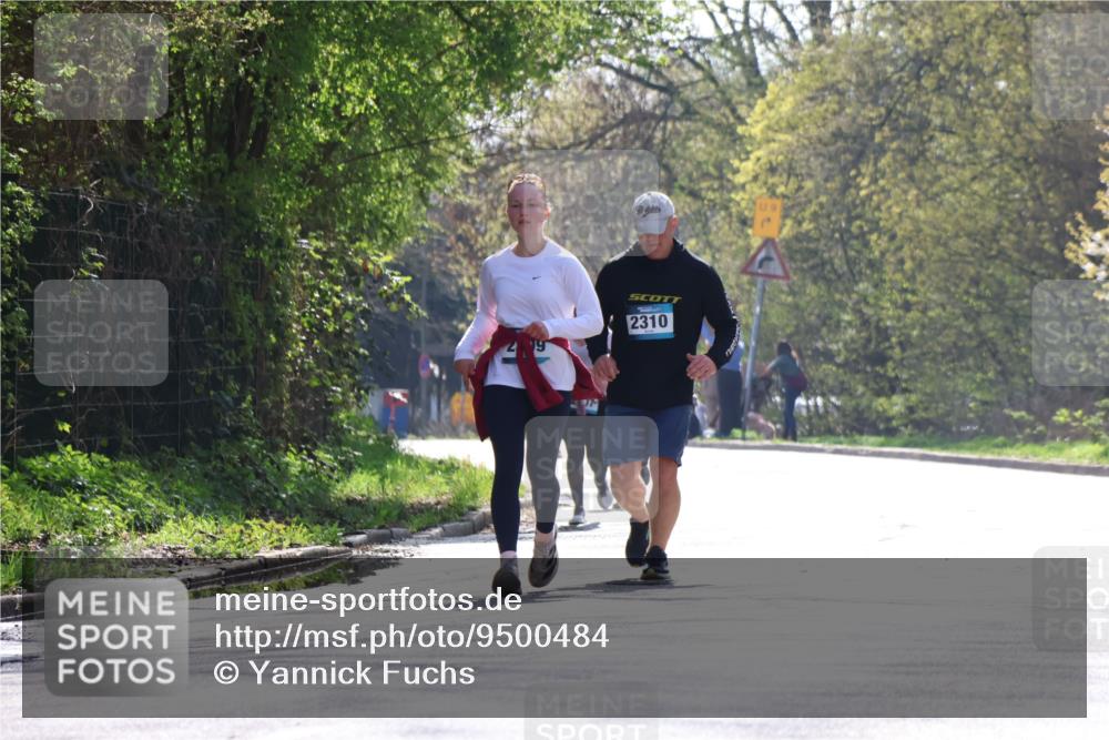 12.04.2026 - 45. Internationalen Wilhelmsburger Insellauf Yannick Fuchs http://msf.ph/oto/9500484 12.04.2026 11:11:20 Laufen 2310 meine-sportfotos.de