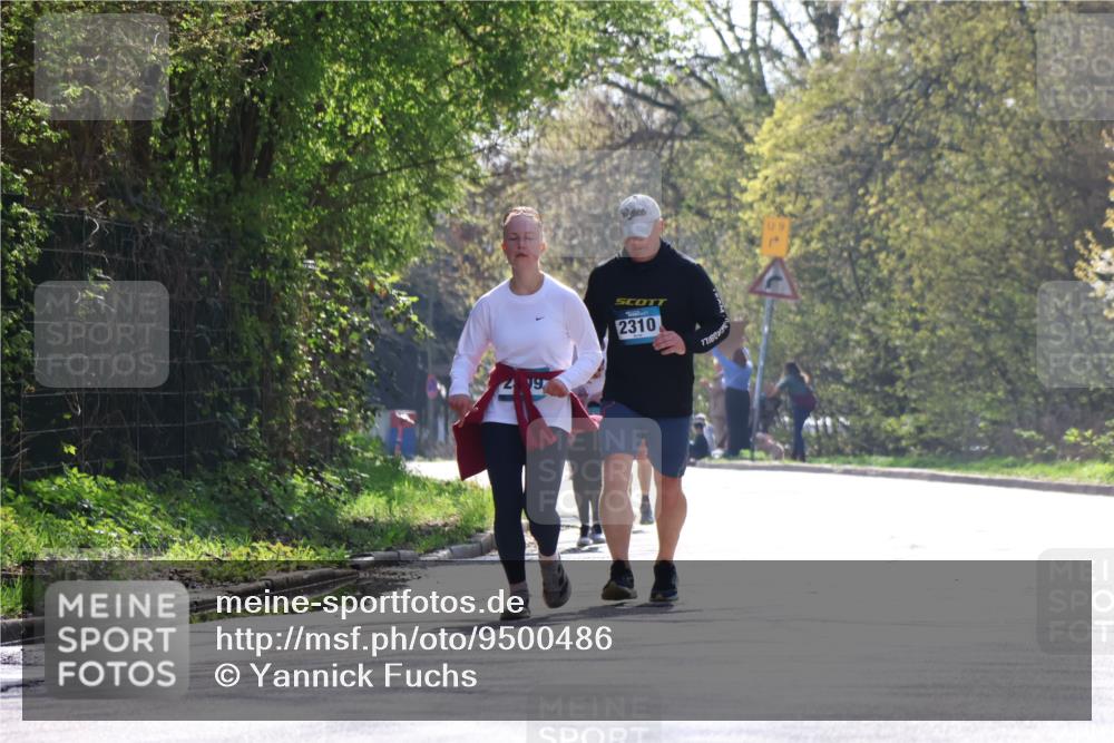 12.04.2026 - 45. Internationalen Wilhelmsburger Insellauf Yannick Fuchs http://msf.ph/oto/9500486 12.04.2026 11:11:20 Laufen 2310 meine-sportfotos.de
