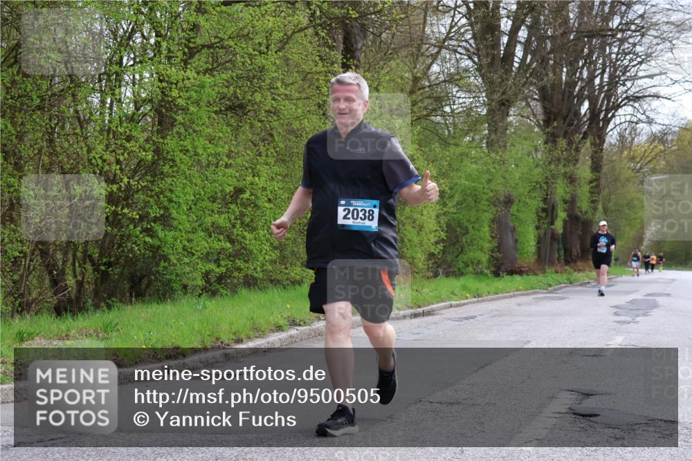 12.04.2026 - 45. Internationalen Wilhelmsburger Insellauf Yannick Fuchs http://msf.ph/oto/9500505 12.04.2026 13:18:16 Laufen 2038 meine-sportfotos.de