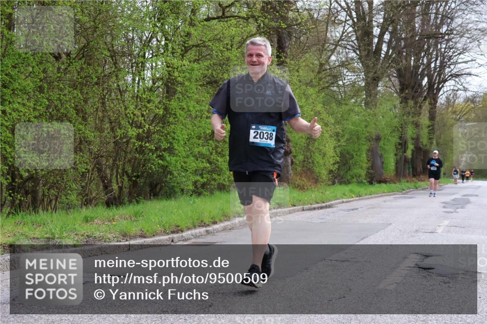 12.04.2026 - 45. Internationalen Wilhelmsburger Insellauf Yannick Fuchs http://msf.ph/oto/9500509 12.04.2026 13:18:16 Laufen 2038 meine-sportfotos.de