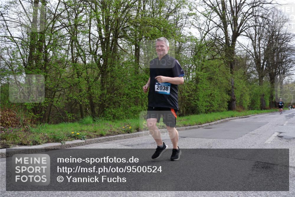 12.04.2026 - 45. Internationalen Wilhelmsburger Insellauf Yannick Fuchs http://msf.ph/oto/9500524 12.04.2026 13:18:18 Laufen 2038 meine-sportfotos.de