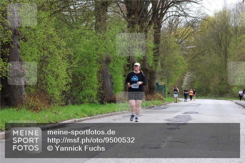 12.04.2026 - 45. Internationalen Wilhelmsburger Insellauf Yannick Fuchs http://msf.ph/oto/9500532 12.04.2026 13:18:20 Laufen 3282 meine-sportfotos.de