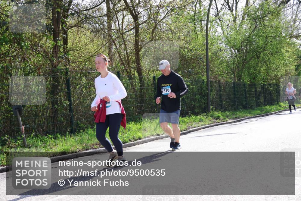 12.04.2026 - 45. Internationalen Wilhelmsburger Insellauf Yannick Fuchs http://msf.ph/oto/9500535 12.04.2026 11:11:31 Laufen 2310 meine-sportfotos.de