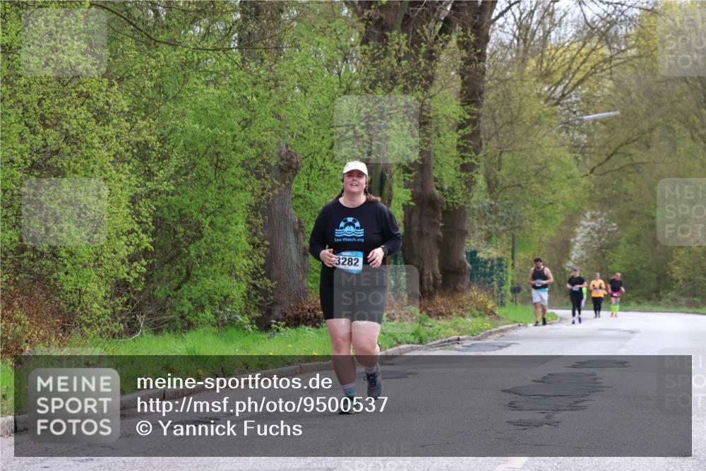 12.04.2026 - 45. Internationalen Wilhelmsburger Insellauf Yannick Fuchs http://msf.ph/oto/9500537 12.04.2026 13:18:21 Laufen 3282 meine-sportfotos.de