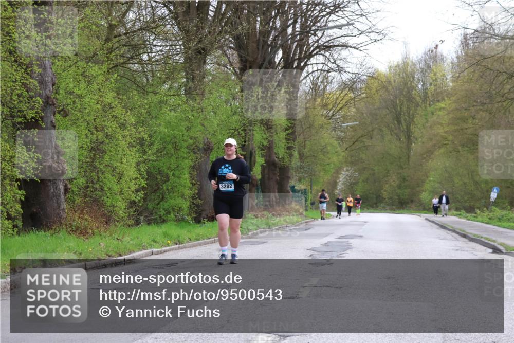 12.04.2026 - 45. Internationalen Wilhelmsburger Insellauf Yannick Fuchs http://msf.ph/oto/9500543 12.04.2026 13:18:22 Laufen 3282 meine-sportfotos.de