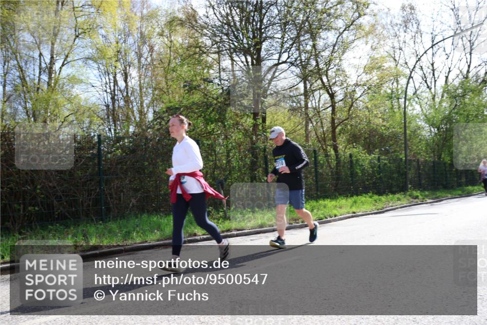 12.04.2026 - 45. Internationalen Wilhelmsburger Insellauf Yannick Fuchs http://msf.ph/oto/9500547 12.04.2026 11:11:32 Laufen 310 meine-sportfotos.de