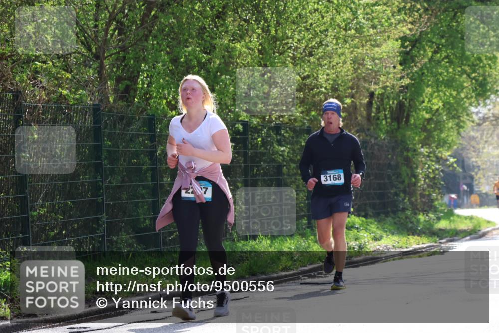 12.04.2026 - 45. Internationalen Wilhelmsburger Insellauf Yannick Fuchs http://msf.ph/oto/9500556 12.04.2026 11:11:34 Laufen 27, 3168 meine-sportfotos.de