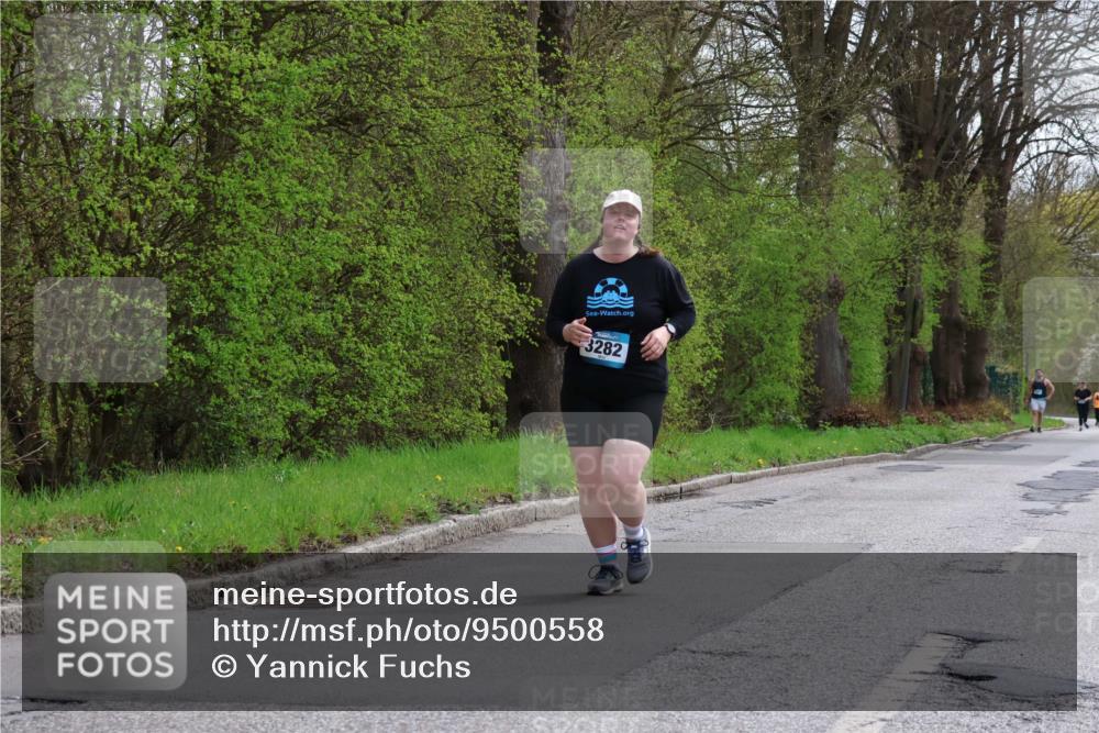 12.04.2026 - 45. Internationalen Wilhelmsburger Insellauf Yannick Fuchs http://msf.ph/oto/9500558 12.04.2026 13:18:25 Laufen 3282 meine-sportfotos.de