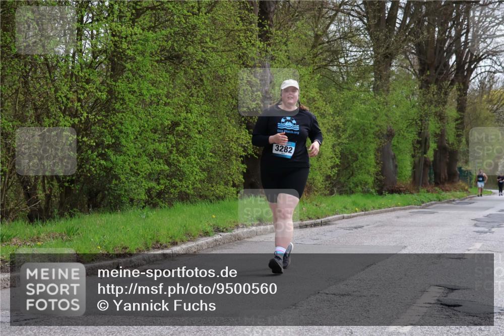 12.04.2026 - 45. Internationalen Wilhelmsburger Insellauf Yannick Fuchs http://msf.ph/oto/9500560 12.04.2026 13:18:26 Laufen 3282 meine-sportfotos.de