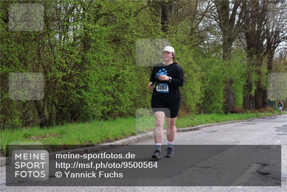 12.04.2026 - 45. Internationalen Wilhelmsburger Insellauf Yannick Fuchs http://msf.ph/oto/9500564 12.04.2026 13:18:26 Laufen 3282 meine-sportfotos.de