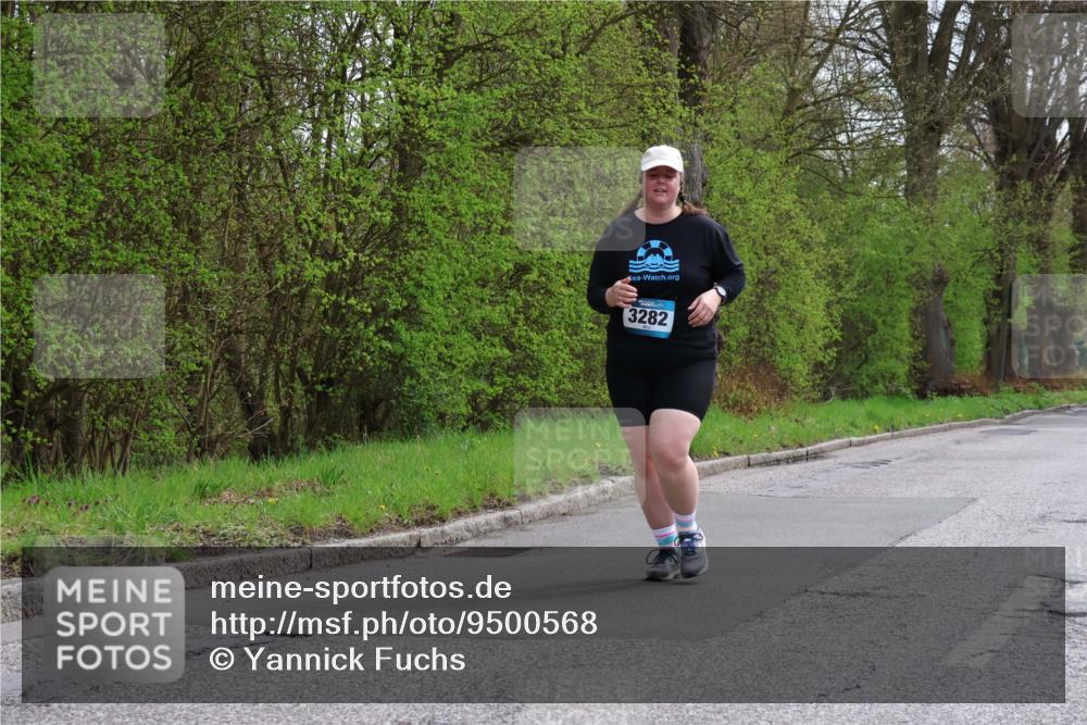 12.04.2026 - 45. Internationalen Wilhelmsburger Insellauf Yannick Fuchs http://msf.ph/oto/9500568 12.04.2026 13:18:26 Laufen 3282 meine-sportfotos.de