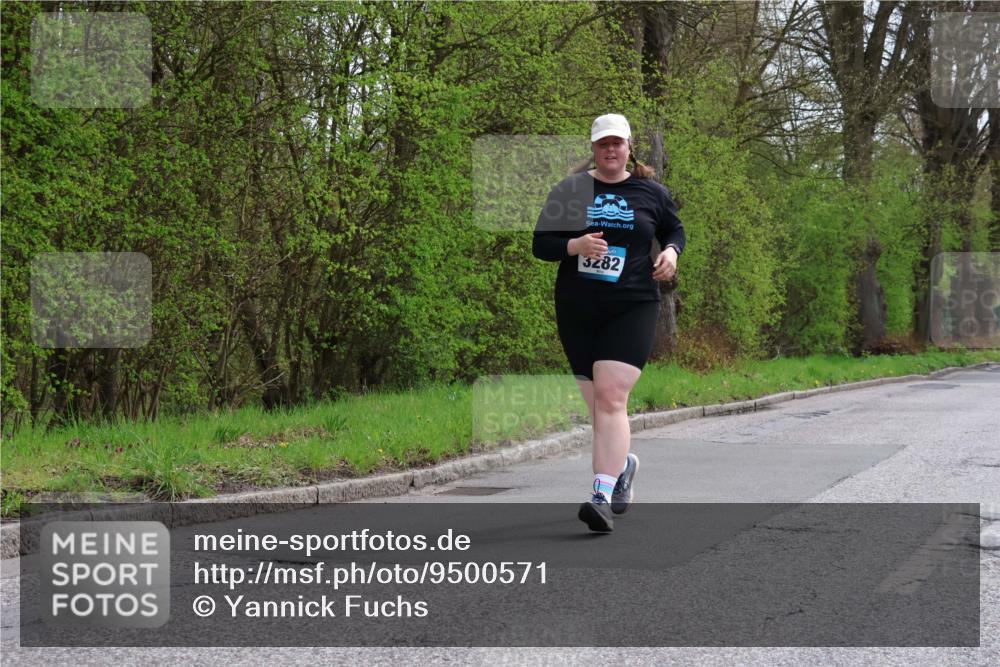 12.04.2026 - 45. Internationalen Wilhelmsburger Insellauf Yannick Fuchs http://msf.ph/oto/9500571 12.04.2026 13:18:26 Laufen 3282 meine-sportfotos.de