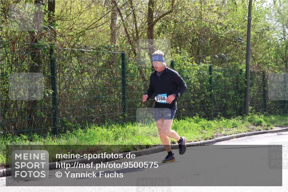 12.04.2026 - 45. Internationalen Wilhelmsburger Insellauf Yannick Fuchs http://msf.ph/oto/9500575 12.04.2026 11:11:39 Laufen 3168 meine-sportfotos.de
