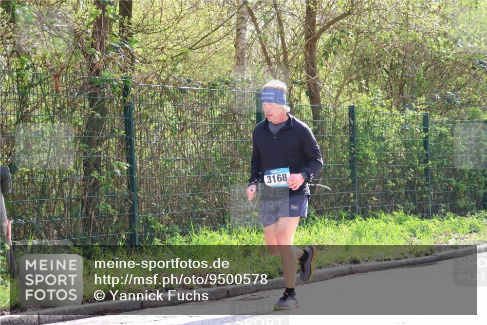 12.04.2026 - 45. Internationalen Wilhelmsburger Insellauf Yannick Fuchs http://msf.ph/oto/9500578 12.04.2026 11:11:40 Laufen 3168 meine-sportfotos.de