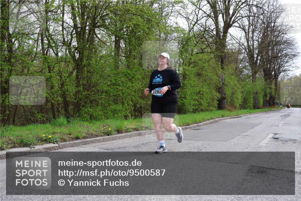 12.04.2026 - 45. Internationalen Wilhelmsburger Insellauf Yannick Fuchs http://msf.ph/oto/9500587 12.04.2026 13:18:28 Laufen 3282 meine-sportfotos.de
