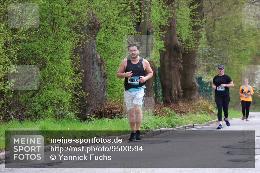 12.04.2026 - 45. Internationalen Wilhelmsburger Insellauf Yannick Fuchs http://msf.ph/oto/9500594 12.04.2026 13:18:43 Laufen 4988, 4113, 3233 meine-sportfotos.de
