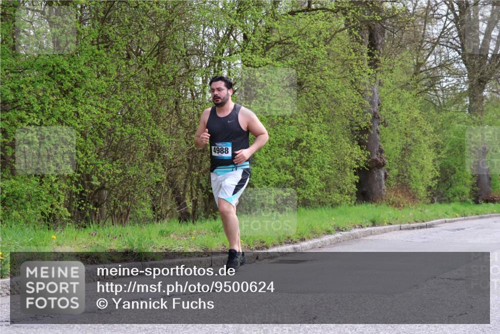 12.04.2026 - 45. Internationalen Wilhelmsburger Insellauf Yannick Fuchs http://msf.ph/oto/9500624 12.04.2026 13:18:51 Laufen 4988 meine-sportfotos.de