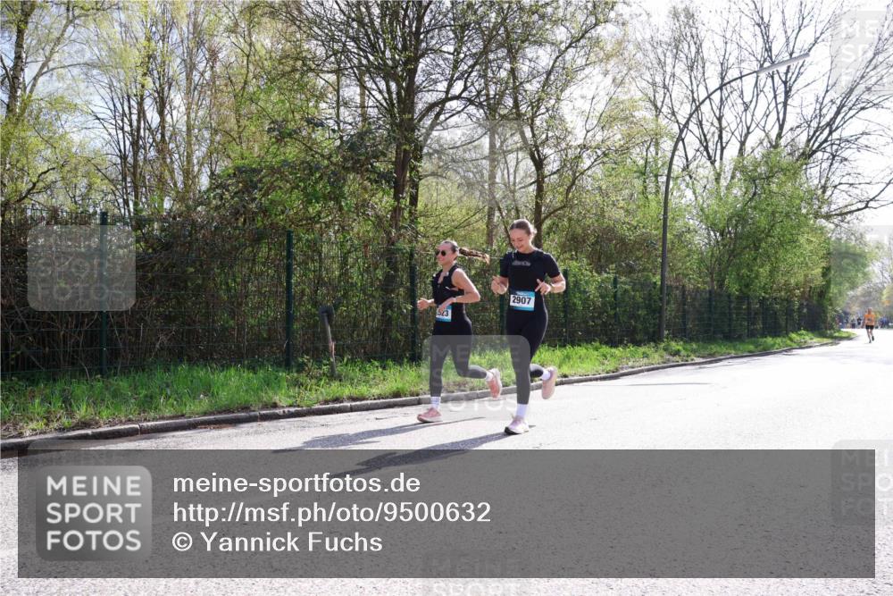 12.04.2026 - 45. Internationalen Wilhelmsburger Insellauf Yannick Fuchs http://msf.ph/oto/9500632 12.04.2026 11:11:55 Laufen 523, 2907 meine-sportfotos.de