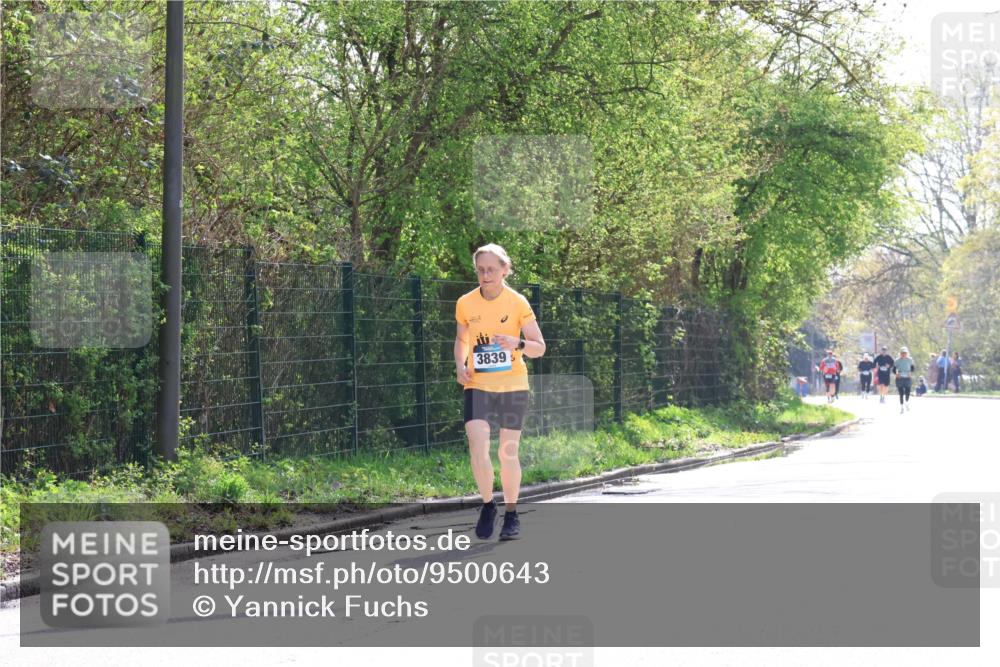 12.04.2026 - 45. Internationalen Wilhelmsburger Insellauf Yannick Fuchs http://msf.ph/oto/9500643 12.04.2026 11:12:05 Laufen 38395 meine-sportfotos.de