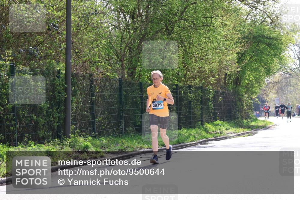 12.04.2026 - 45. Internationalen Wilhelmsburger Insellauf Yannick Fuchs http://msf.ph/oto/9500644 12.04.2026 11:12:05 Laufen 3839 meine-sportfotos.de