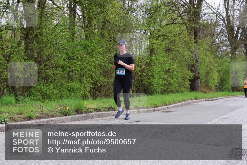 12.04.2026 - 45. Internationalen Wilhelmsburger Insellauf Yannick Fuchs http://msf.ph/oto/9500657 12.04.2026 13:19:01 Laufen 4113 meine-sportfotos.de