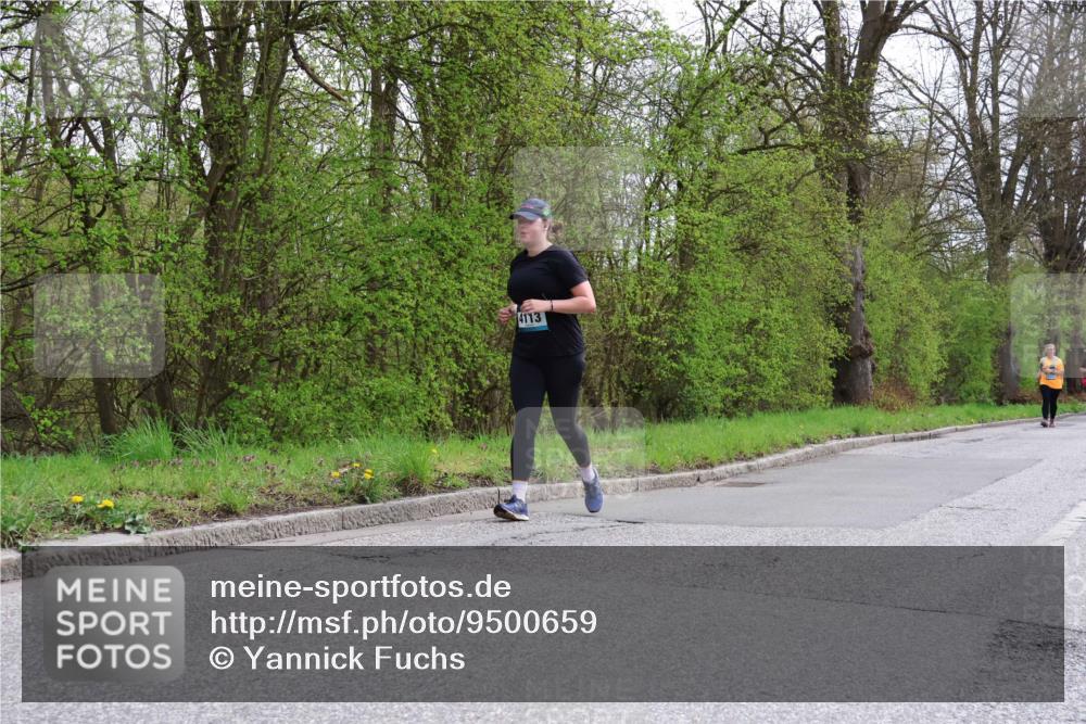 12.04.2026 - 45. Internationalen Wilhelmsburger Insellauf Yannick Fuchs http://msf.ph/oto/9500659 12.04.2026 13:19:01 Laufen 4113 meine-sportfotos.de