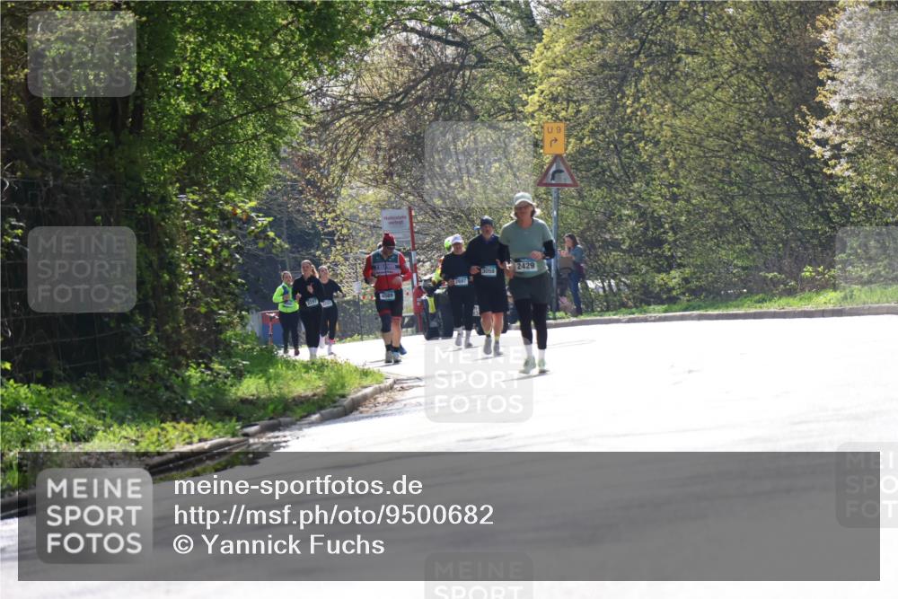 12.04.2026 - 45. Internationalen Wilhelmsburger Insellauf Yannick Fuchs http://msf.ph/oto/9500682 12.04.2026 11:12:13 Laufen 2297, 4589, 2697, 2429 meine-sportfotos.de