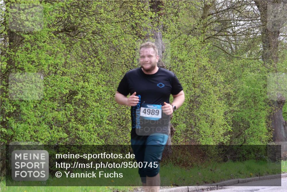 12.04.2026 - 45. Internationalen Wilhelmsburger Insellauf Yannick Fuchs http://msf.ph/oto/9500745 12.04.2026 13:19:24 Laufen 4989 meine-sportfotos.de
