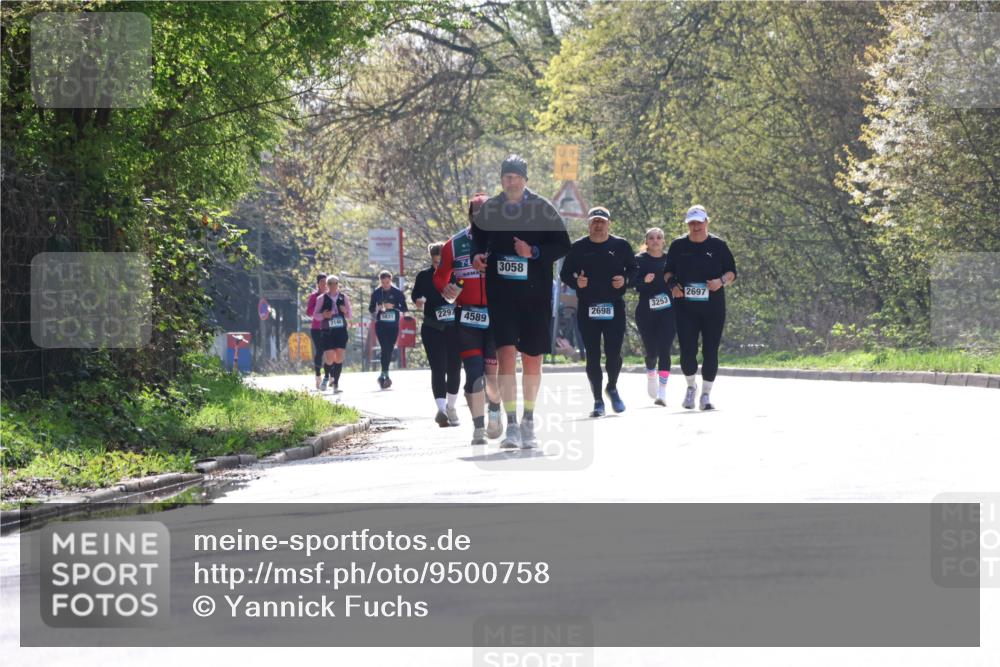 12.04.2026 - 45. Internationalen Wilhelmsburger Insellauf Yannick Fuchs http://msf.ph/oto/9500758 12.04.2026 11:12:30 Laufen 2140, 2297, 4589, 3058, 9, 2697, 3253, 2698 meine-sportfotos.de