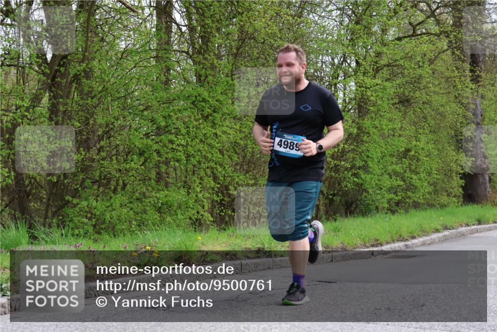12.04.2026 - 45. Internationalen Wilhelmsburger Insellauf Yannick Fuchs http://msf.ph/oto/9500761 12.04.2026 13:19:25 Laufen 4989 meine-sportfotos.de