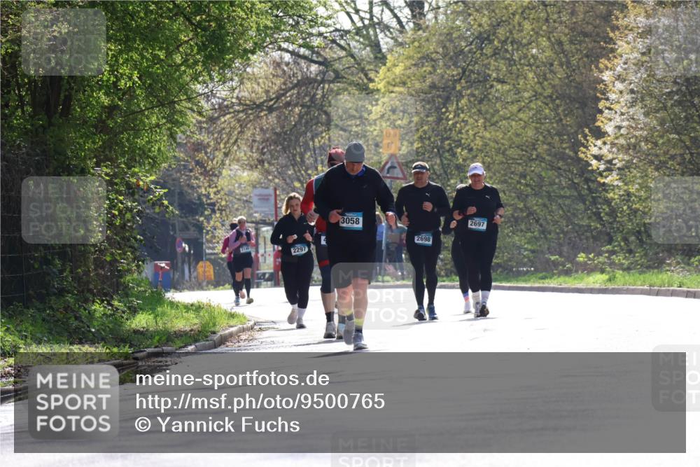 12.04.2026 - 45. Internationalen Wilhelmsburger Insellauf Yannick Fuchs http://msf.ph/oto/9500765 12.04.2026 11:12:31 Laufen 2297, 9, 3058, 2698, 2697 meine-sportfotos.de