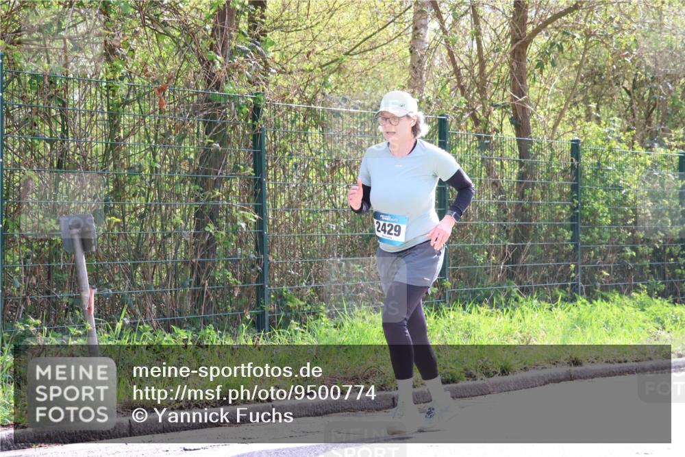 12.04.2026 - 45. Internationalen Wilhelmsburger Insellauf Yannick Fuchs http://msf.ph/oto/9500774 12.04.2026 11:12:33 Laufen 2429 meine-sportfotos.de