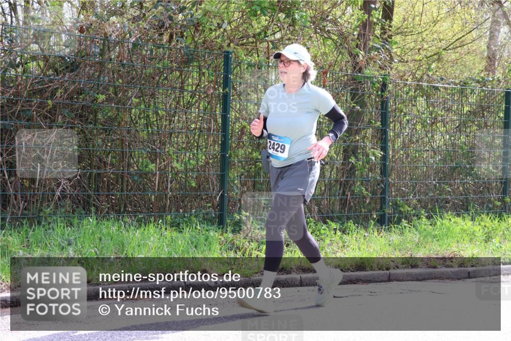 12.04.2026 - 45. Internationalen Wilhelmsburger Insellauf Yannick Fuchs http://msf.ph/oto/9500783 12.04.2026 11:12:34 Laufen 2429 meine-sportfotos.de