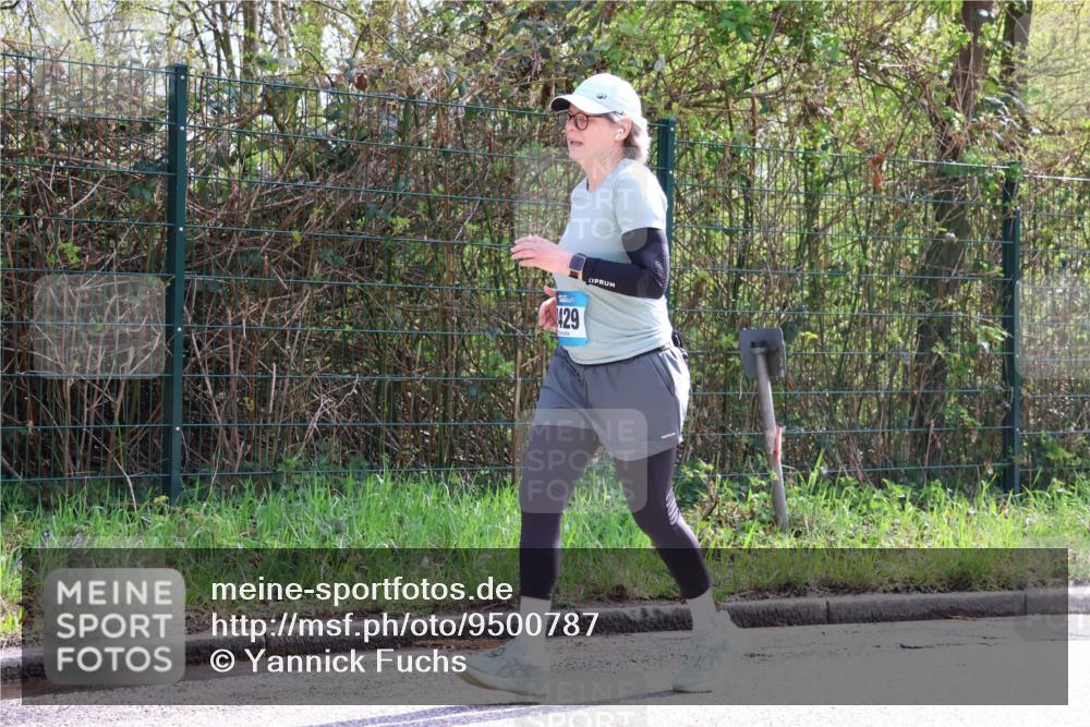 12.04.2026 - 45. Internationalen Wilhelmsburger Insellauf Yannick Fuchs http://msf.ph/oto/9500787 12.04.2026 11:12:34 Laufen 429 meine-sportfotos.de