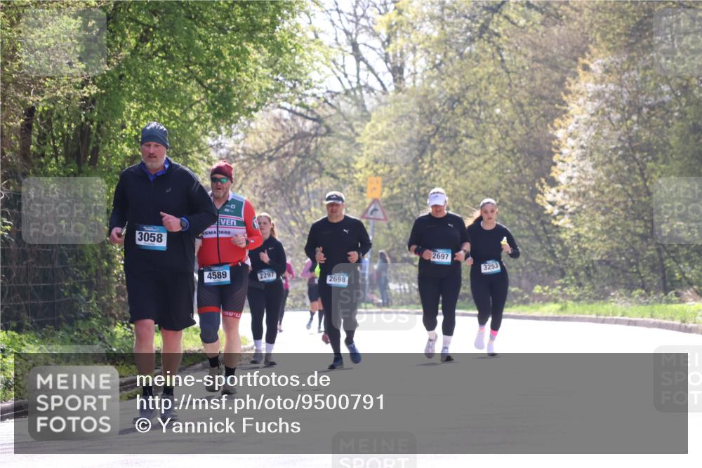 12.04.2026 - 45. Internationalen Wilhelmsburger Insellauf Yannick Fuchs http://msf.ph/oto/9500791 12.04.2026 11:12:37 Laufen 3058, 18, 1000, 4589, 2297, 2698, 2697, 3253 meine-sportfotos.de