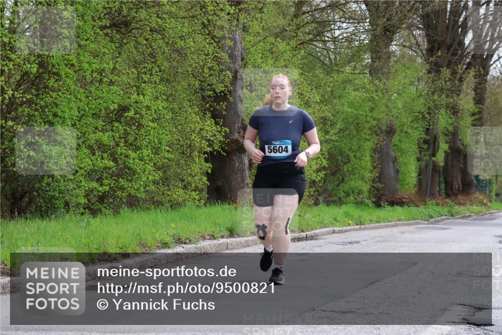 12.04.2026 - 45. Internationalen Wilhelmsburger Insellauf Yannick Fuchs http://msf.ph/oto/9500821 12.04.2026 13:20:11 Laufen 5604 meine-sportfotos.de