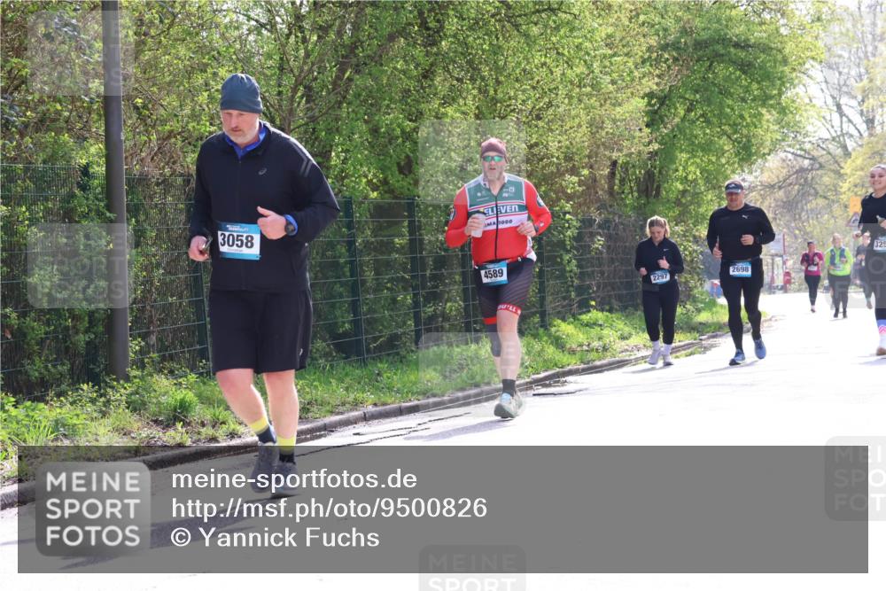 12.04.2026 - 45. Internationalen Wilhelmsburger Insellauf Yannick Fuchs http://msf.ph/oto/9500826 12.04.2026 11:12:43 Laufen 3058, 1000, 4589, 2297, 2698 meine-sportfotos.de