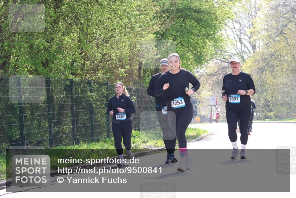12.04.2026 - 45. Internationalen Wilhelmsburger Insellauf Yannick Fuchs http://msf.ph/oto/9500841 12.04.2026 11:12:45 Laufen 2297, 26, 3253, 2697 meine-sportfotos.de