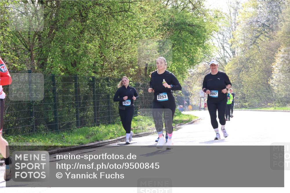 12.04.2026 - 45. Internationalen Wilhelmsburger Insellauf Yannick Fuchs http://msf.ph/oto/9500845 12.04.2026 11:12:46 Laufen 2297, 3253, 2697 meine-sportfotos.de