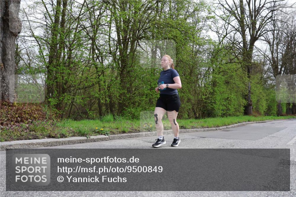 12.04.2026 - 45. Internationalen Wilhelmsburger Insellauf Yannick Fuchs http://msf.ph/oto/9500849 12.04.2026 13:20:15 Laufen  meine-sportfotos.de