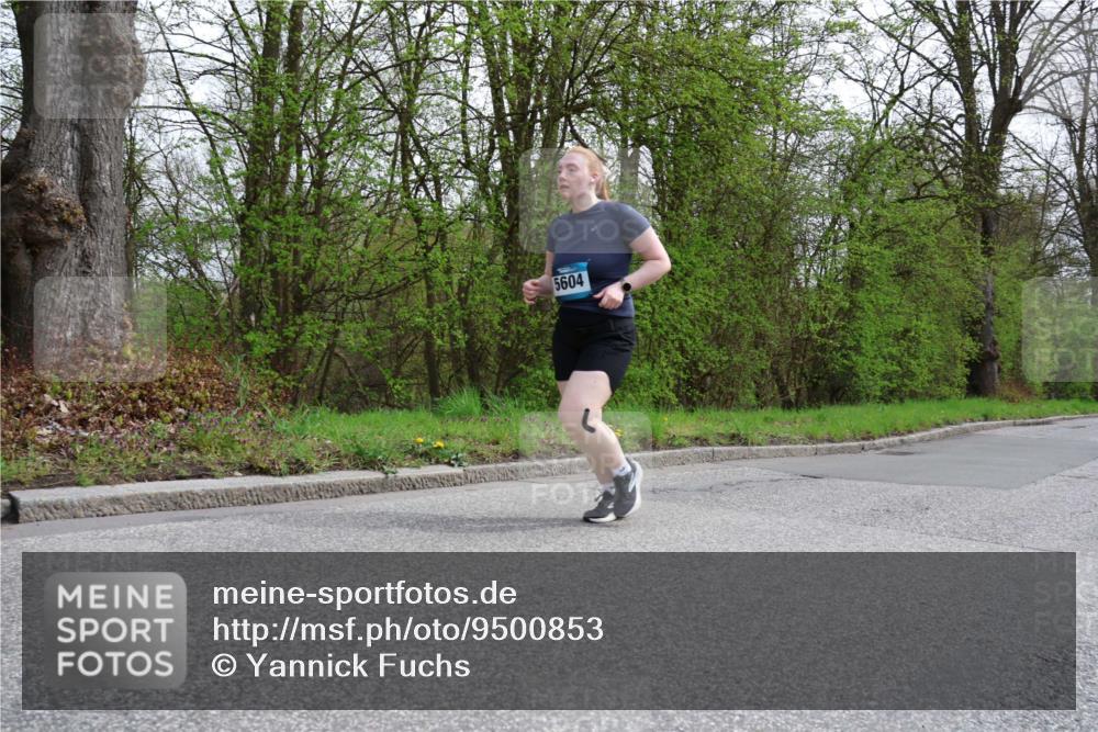 12.04.2026 - 45. Internationalen Wilhelmsburger Insellauf Yannick Fuchs http://msf.ph/oto/9500853 12.04.2026 13:20:15 Laufen 5604 meine-sportfotos.de