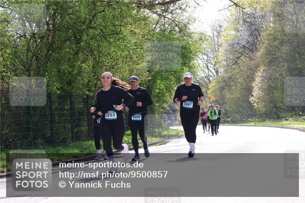 12.04.2026 - 45. Internationalen Wilhelmsburger Insellauf Yannick Fuchs http://msf.ph/oto/9500857 12.04.2026 11:12:47 Laufen 3253, 2698, 2697 meine-sportfotos.de