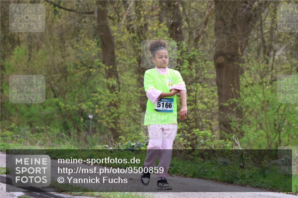 12.04.2026 - 45. Internationalen Wilhelmsburger Insellauf Yannick Fuchs http://msf.ph/oto/9500859 12.04.2026 13:20:21 Laufen 5166 meine-sportfotos.de