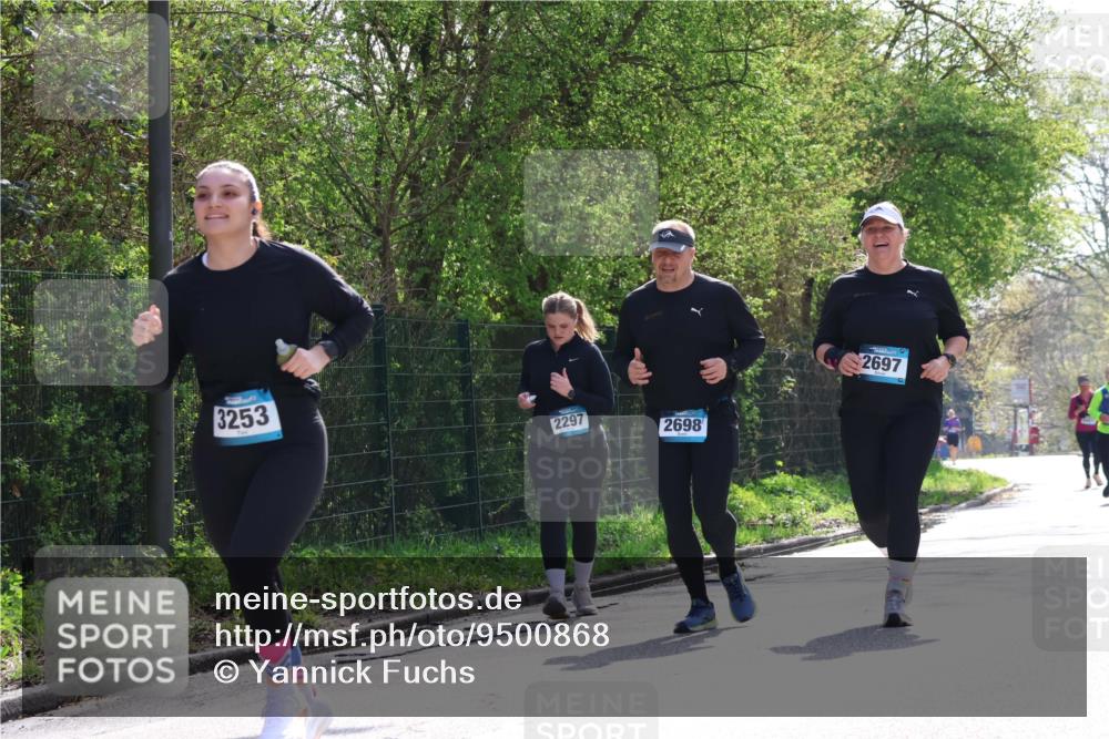 12.04.2026 - 45. Internationalen Wilhelmsburger Insellauf Yannick Fuchs http://msf.ph/oto/9500868 12.04.2026 11:12:48 Laufen 3253, 2297, 2698, 2697 meine-sportfotos.de
