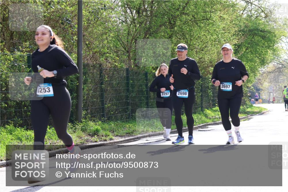 12.04.2026 - 45. Internationalen Wilhelmsburger Insellauf Yannick Fuchs http://msf.ph/oto/9500873 12.04.2026 11:12:49 Laufen 3253, 2297, 2698, 2697 meine-sportfotos.de