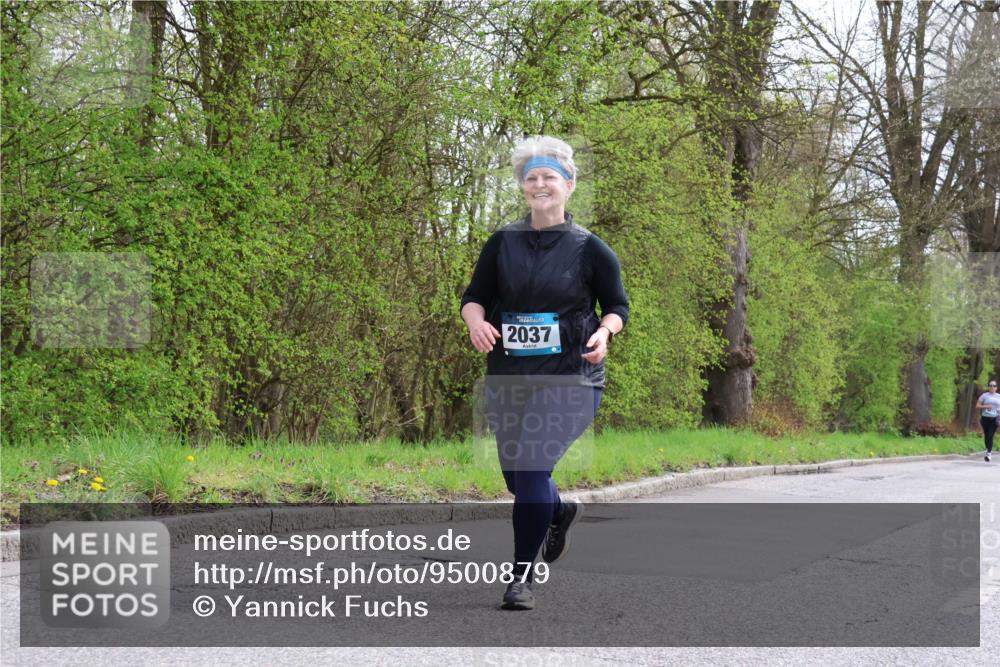 12.04.2026 - 45. Internationalen Wilhelmsburger Insellauf Yannick Fuchs http://msf.ph/oto/9500879 12.04.2026 13:20:38 Laufen 2037 meine-sportfotos.de