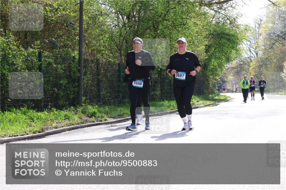 12.04.2026 - 45. Internationalen Wilhelmsburger Insellauf Yannick Fuchs http://msf.ph/oto/9500883 12.04.2026 11:12:49 Laufen 2698, 2697 meine-sportfotos.de