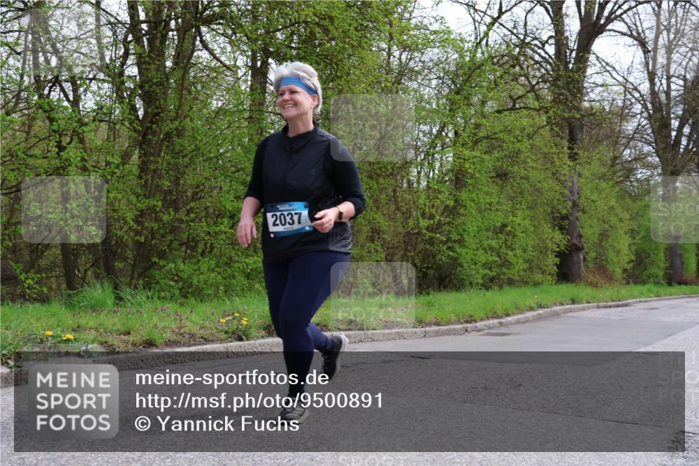 12.04.2026 - 45. Internationalen Wilhelmsburger Insellauf Yannick Fuchs http://msf.ph/oto/9500891 12.04.2026 13:20:39 Laufen 2037 meine-sportfotos.de