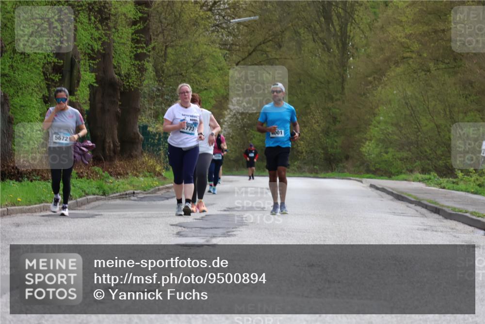12.04.2026 - 45. Internationalen Wilhelmsburger Insellauf Yannick Fuchs http://msf.ph/oto/9500894 12.04.2026 13:20:40 Laufen 5672, 3559, 4001 meine-sportfotos.de