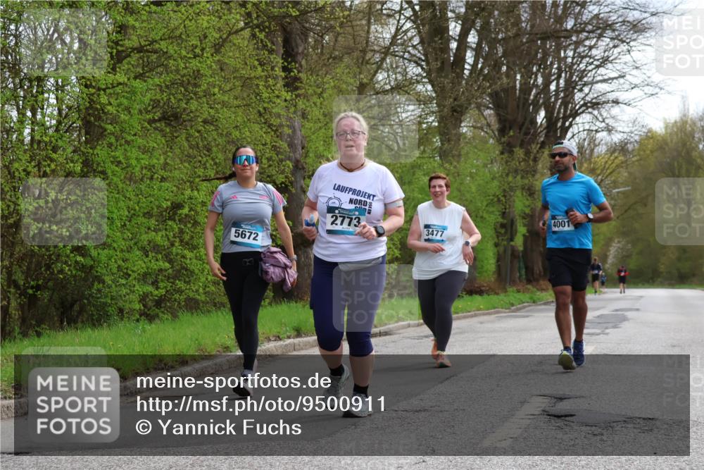12.04.2026 - 45. Internationalen Wilhelmsburger Insellauf Yannick Fuchs http://msf.ph/oto/9500911 12.04.2026 13:20:50 Laufen 5672, 2773, 4001, 3477 meine-sportfotos.de